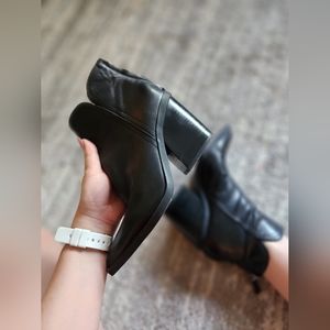 14th & Union Black Bootie Sz 7